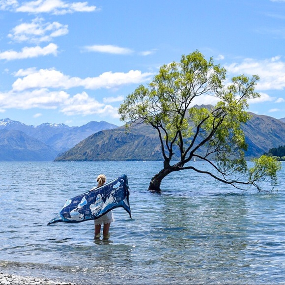 Meet your Posher, Jenna - Picture 2 of 4